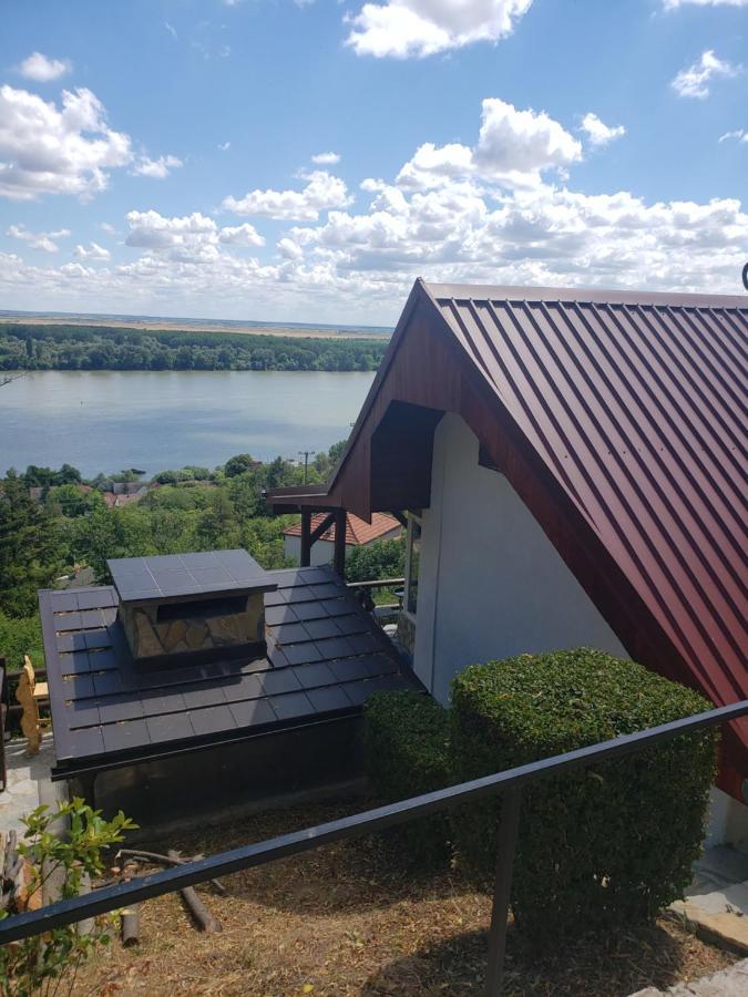 Vila Slankamenka Stari Slankamen Bagian luar foto