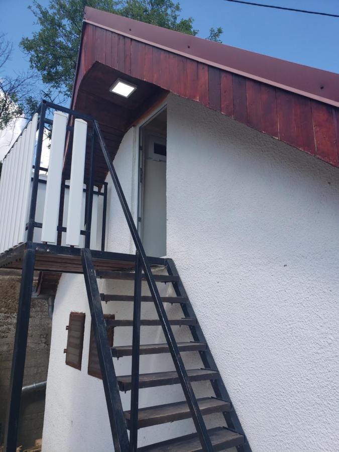Vila Slankamenka Stari Slankamen Bagian luar foto